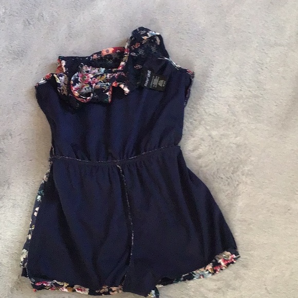 Romper 🐑 - Picture 7 of 7